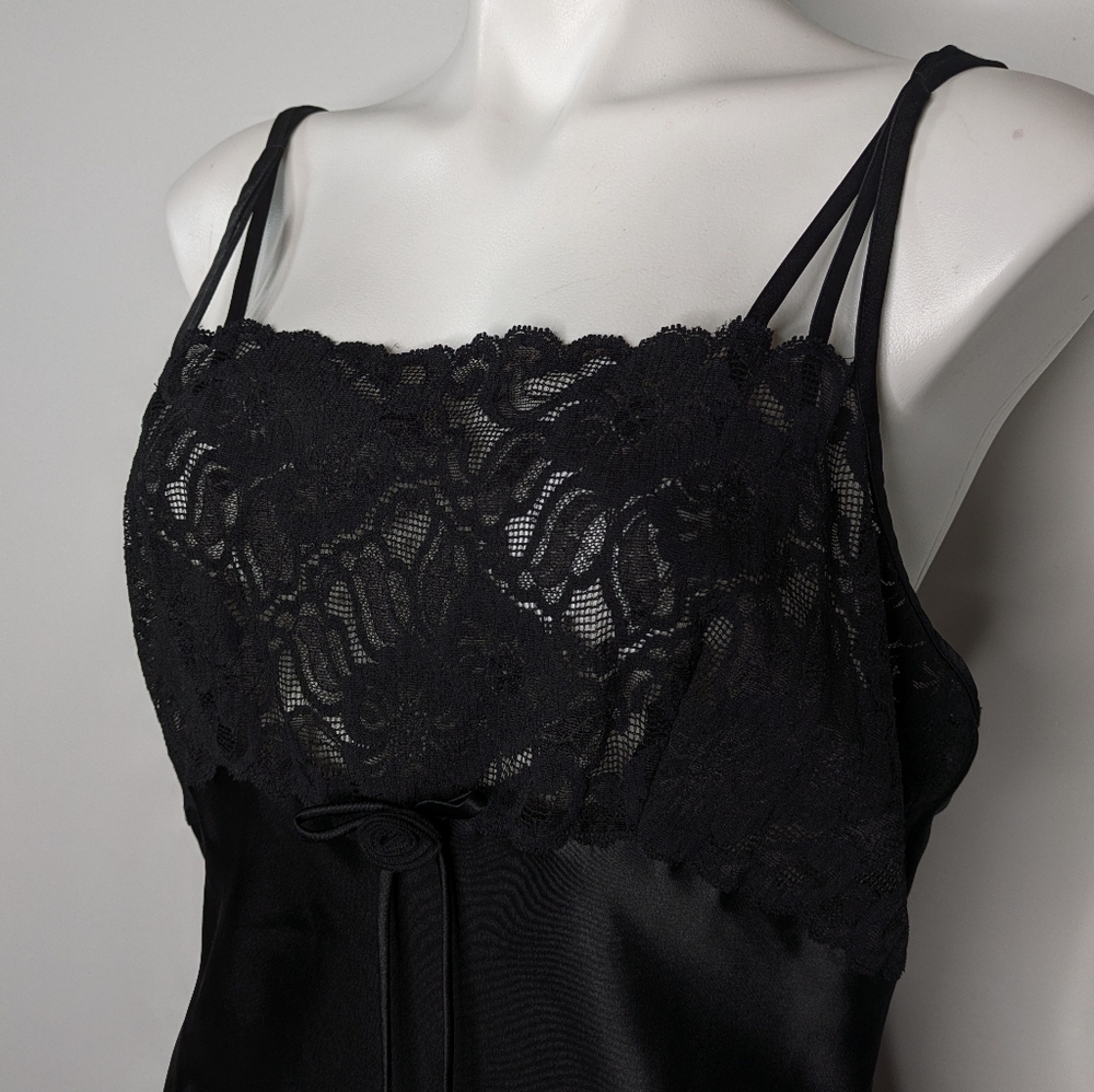 Vintage Van Raalte black floral lace & satin lingerie nightgown M - Picture 2 of 7